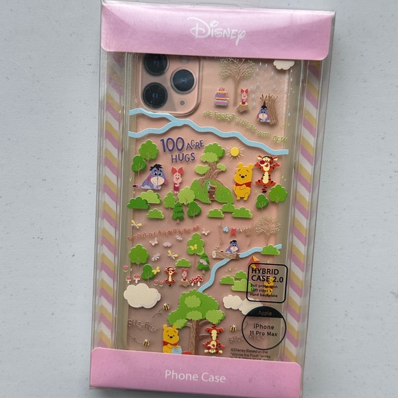 Disney iPhone 11 Pro Max Winnie the Pooh Case - Picture 1 of 4